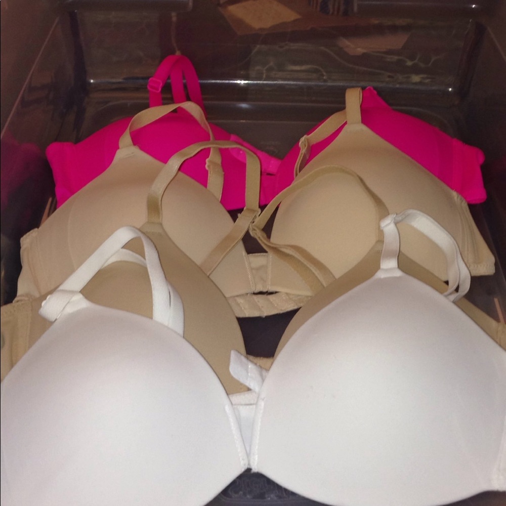 Hanes bras 4pk wireless under cup